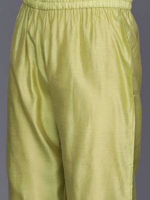 Green floral embroidered cfloraleri silk kurta trouser dupatta set 2