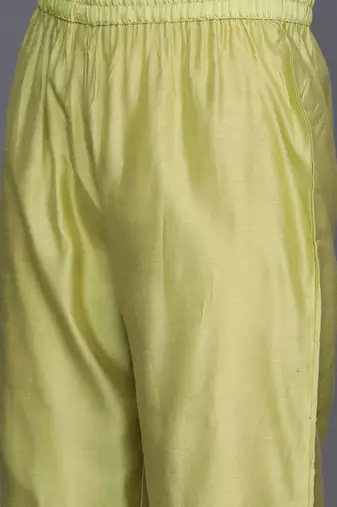 Green floral embroidered cfloraleri silk kurta trouser dupatta set