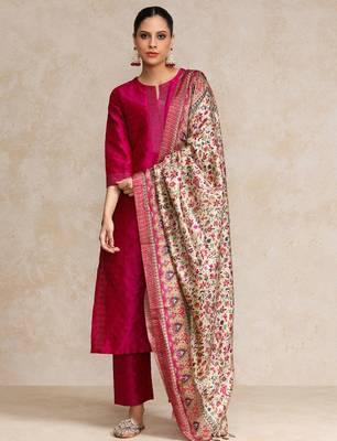 Pink floral printed silk blend kurta trouser dupatta set 1