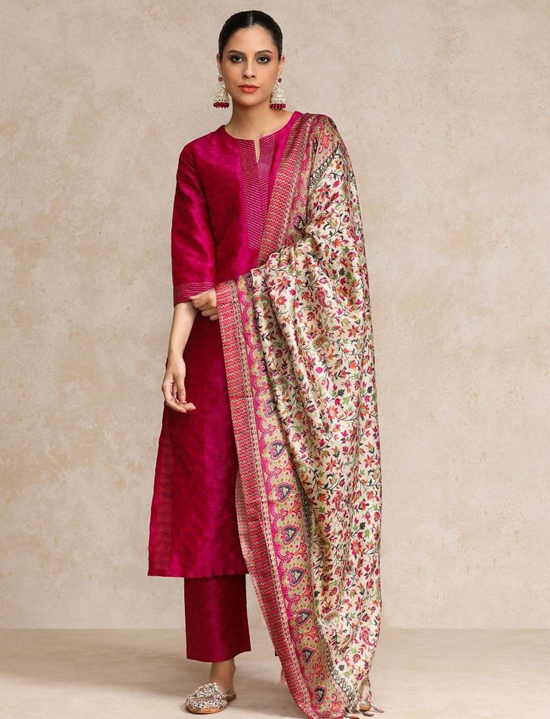 Pink floral printed silk blend kurta trouser dupatta set