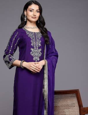 Navy blue floral embroidered silk blend kurta trouser dupatta set 1