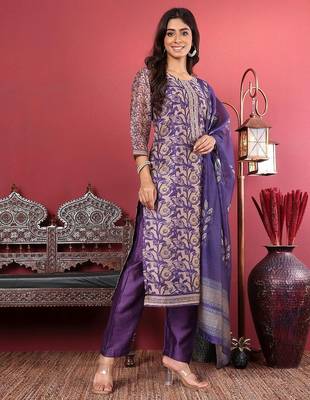 Purple floral printed cfloraleri silk kurta trouser dupatta set 4