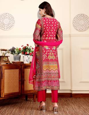 Pink floral printed cfloraleri silk kurta trouser dupatta set 5