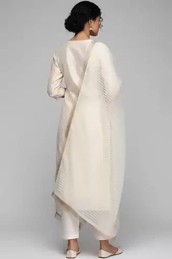 Off white floral embroidered silk blend kurta trouser dupatta set