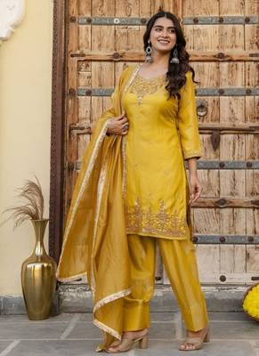 Yellow embroidered straight kurta pant set with dupatta 2