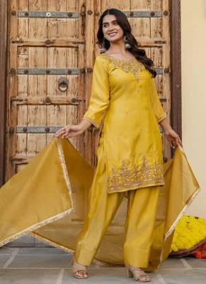 Yellow embroidered straight kurta pant set with dupatta 3