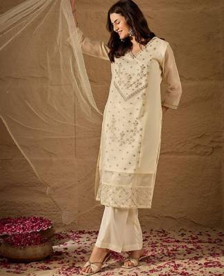 Cream embroidery net kurta with pant and dupatta 2