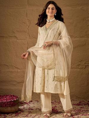 Beige embroidery silk blend kurta with pant and dupatta 2