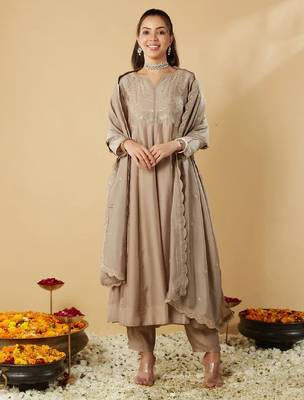 Chiku embroidery vichitra silk kurta with pant and dupatta 1