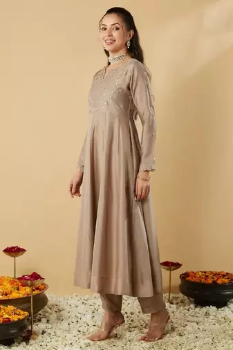 Chiku embroidery vichitra silk kurta with pant and dupatta