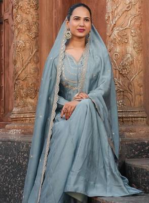 Blue embroidery vichitra silk kurta with pant and dupatta 1