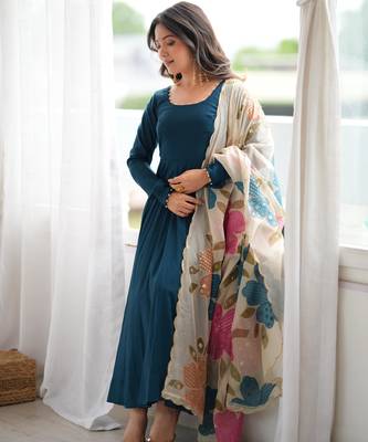 Women's Beautiful Solid Roman Silk Fabric Flared Anarkali Pant and Dupatta Set 3