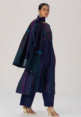 Medieval blue silk festive kurta set 2