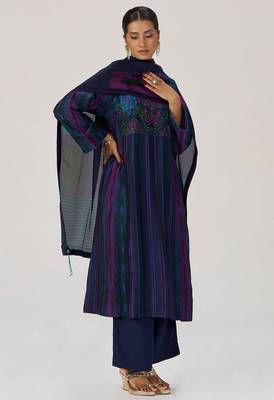 Medieval blue silk festive kurta set 5