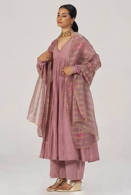 Woodrose chanderi silk festive kurta set 3