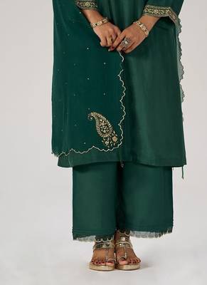 Deep emerald green festive silk kurta set 4