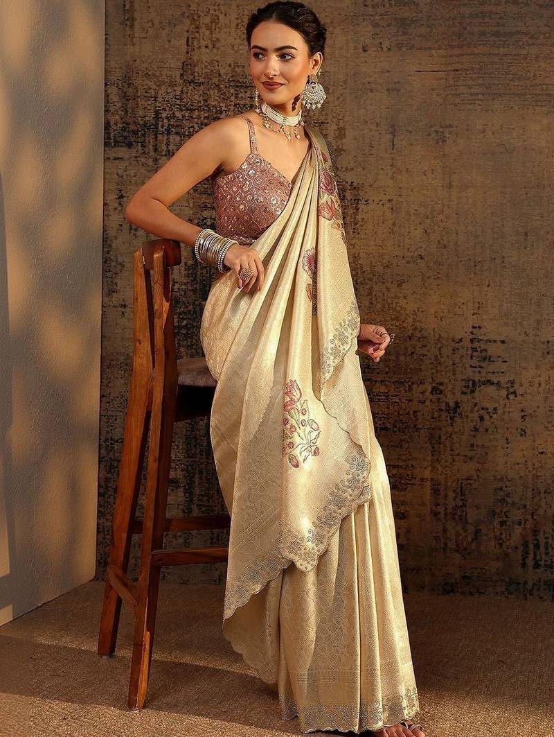 Woven Design Embroidered Silk Blend Saree