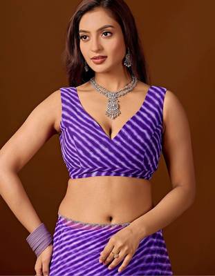 Leheriya Beads and Stones Chiffon Saree 4