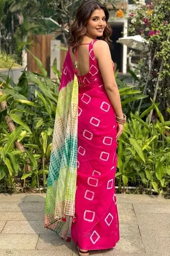 Multicoloured Bandhani print saree with blouse