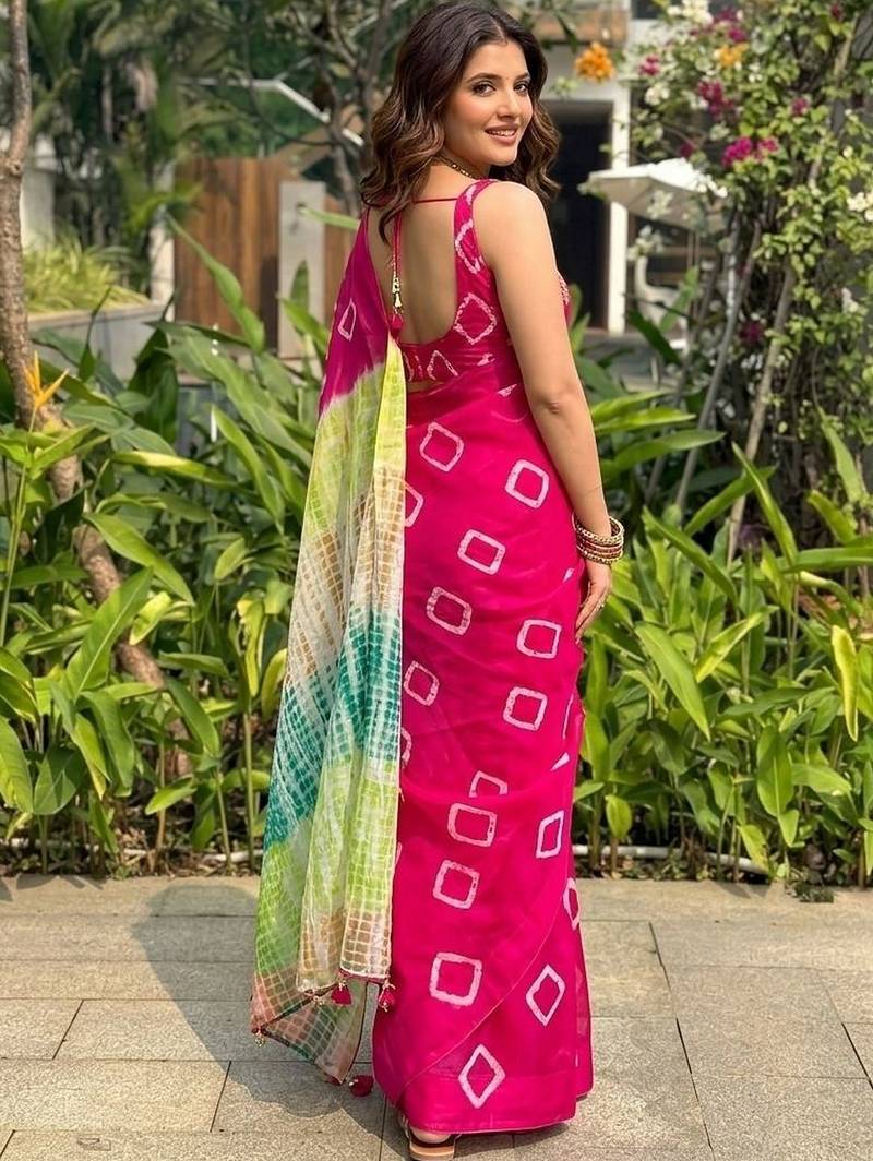 Multicoloured Bandhani print saree with blouse