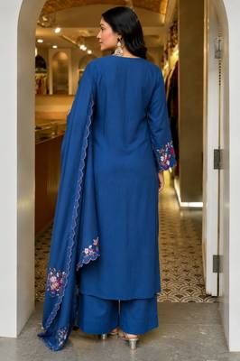 Women's Beautiful Thread Work Roman Silk Fabric Straight Kurta Pant and Dupatta Set 3