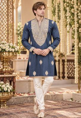 Grey silk blend embroidered straight kurta 1