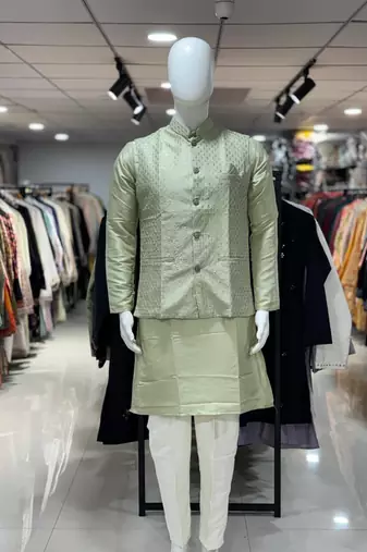 Green silk blend straight kurta