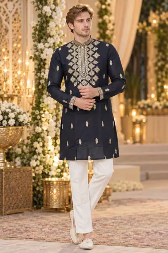 Black silk blend embroidered straight kurta