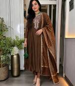 Women's Gorgeous Embroidery Work Mul Chanderi Fabric Straight Kurta Pant and Dupatta Set