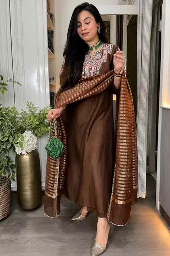 Women's Gorgeous Embroidery Work Mul Chanderi Fabric Straight Kurta Pant and Dupatta Set
