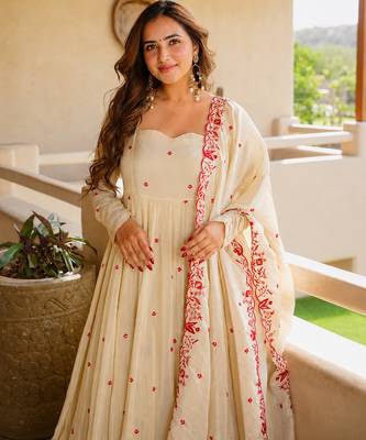 Women's Gorgeous Embroidery Work Mul Chanderi Fabric Flared Anarkali Palazzo and Dupatta Set 2