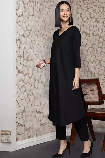 Black floral printed cotton blend kurta trouser set
