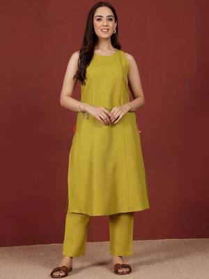 Yellow floral printed cotton blend kurta trouser set 1