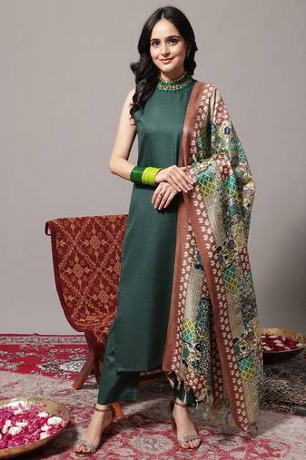 Green floral printed cotton blend kurta trouser dupatta set