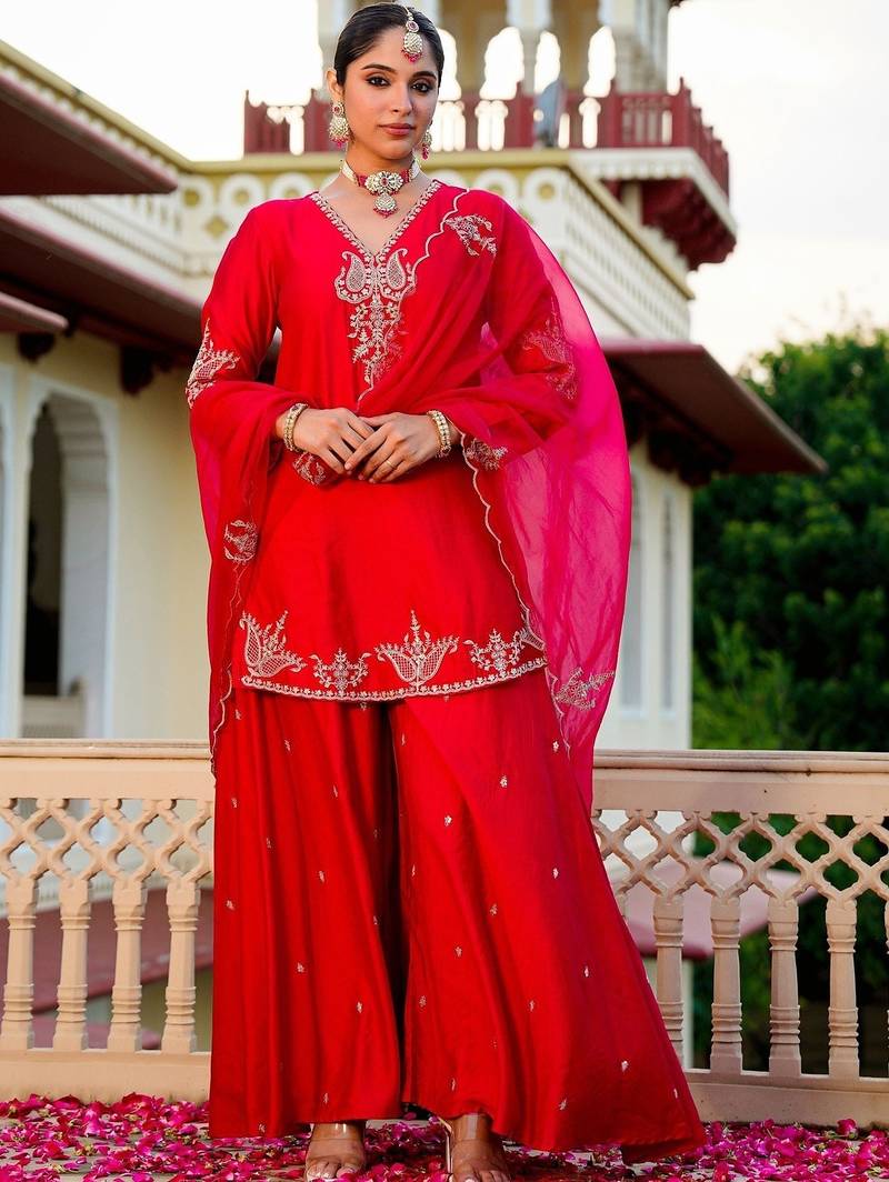 Red party wear embroidery silk blend kurta with plazzo and dupatta