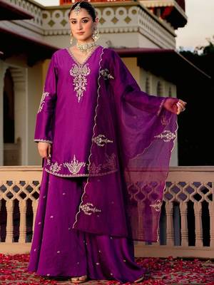 Wine party wear embroidery silk blend kurta with plazzo and dupatta 2