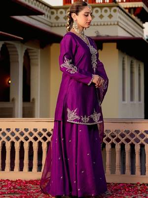 Wine party wear embroidery silk blend kurta with plazzo and dupatta 4