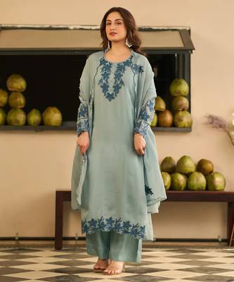 Grey party wear embroidery silk blend kurta with pant and dupatta 3
