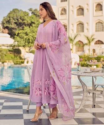 Lavender party wear embroidery silk blend kurta with pant and dupatta 3