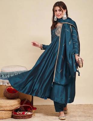 Teal party wear embroidery vichitra silk blend kurta with pant and dupatta 4