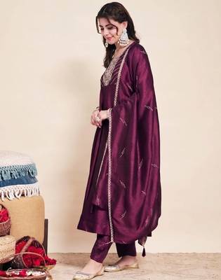 Wine party wear embroidery vichitra silk blend kurta with pant and dupatta 4