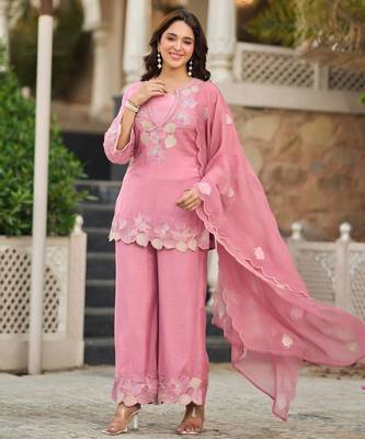 Pink party wear embroidery silk blend kurta with plazzo and dupatta 3