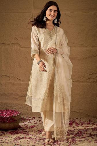 White party wear embroidery chanderi kurta with pant and dupatta