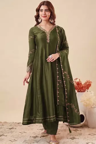 Mehendi party wear embroidery vichitra silk blend kurta with pant and dupatta