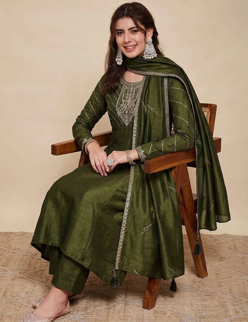 Mehendi party wear embroidery vichitra silk blend kurta with pant and dupatta
