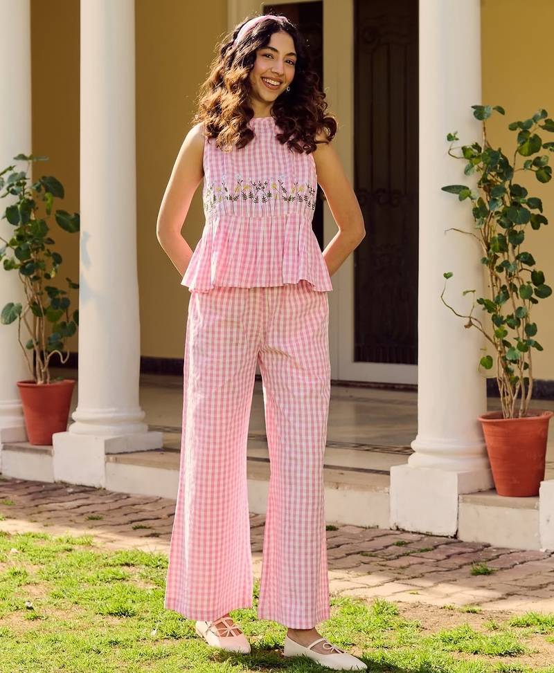 Pink floral printed pure cotton sleeveless co-ord set for women