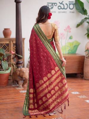 maroon silk blend zari woven saree 3