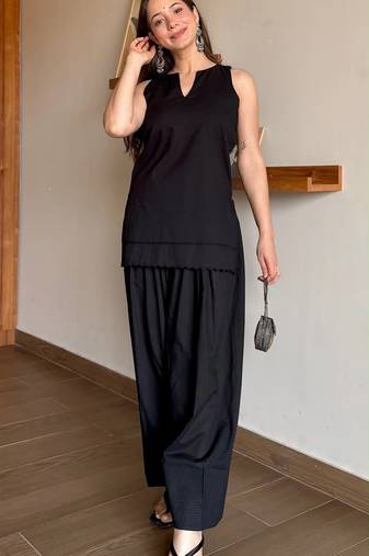 Black floral printed pure cotton sleeveless kurta farshi salwar set for women