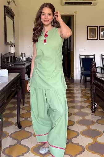 Sea green floral printed pure cotton sleeveless kurta farshi salwar set for women