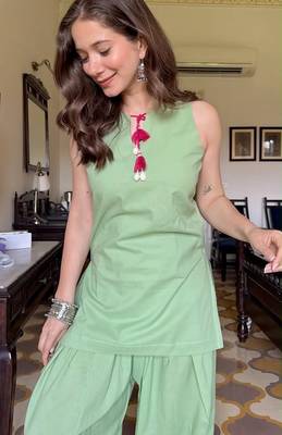 Sea green floral printed pure cotton sleeveless kurta farshi salwar set for women 3